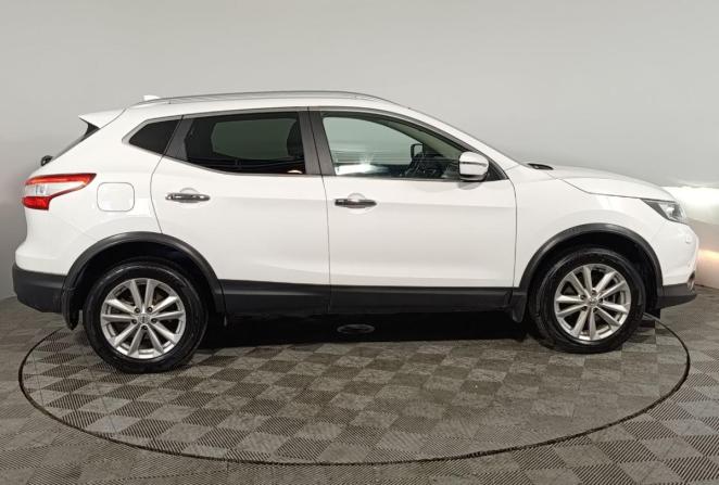 Nissan Qashqai II с пробегом 2017 года, цена 1 630 000 рублей, 130944 км, внедорожник, Автокод Объявления