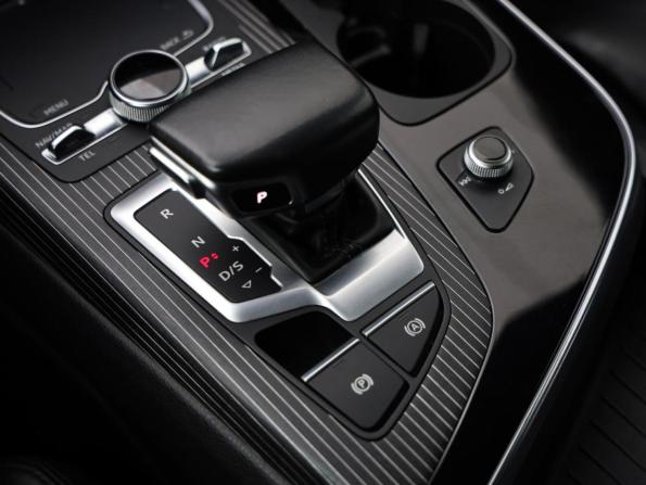 Audi Q7 II (4M) с пробегом 2018 года, цена 4 599 000 рублей, 158988 км, внедорожник, Автокод Объявления