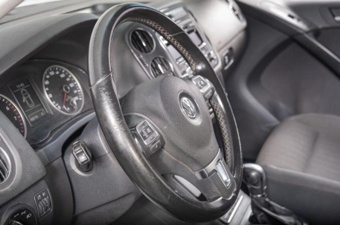 Volkswagen Tiguan I Рестайлинг с пробегом 2013 года, цена 1 249 000 рублей, 209000 км, внедорожник, Автокод Объявления