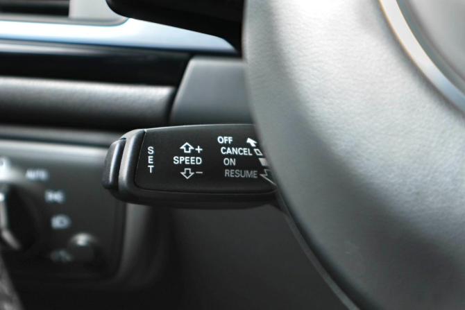 Audi A6 IV (C7) Рестайлинг с пробегом 2015 года, цена 2 459 000 рублей, 129896 км, седан, Автокод Объявления
