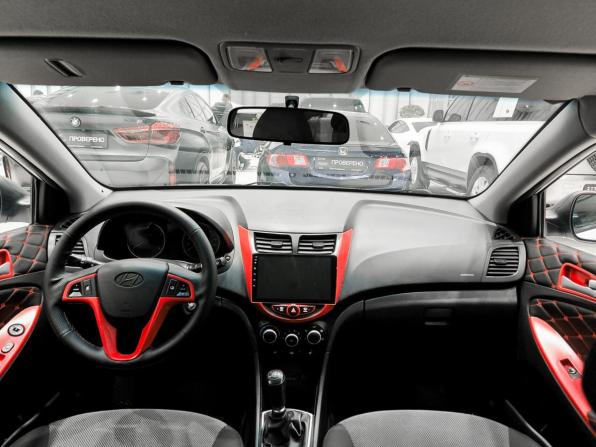 Hyundai Solaris I с пробегом 2013 года, цена 480 000 рублей, 292234 км, седан, Автокод Объявления