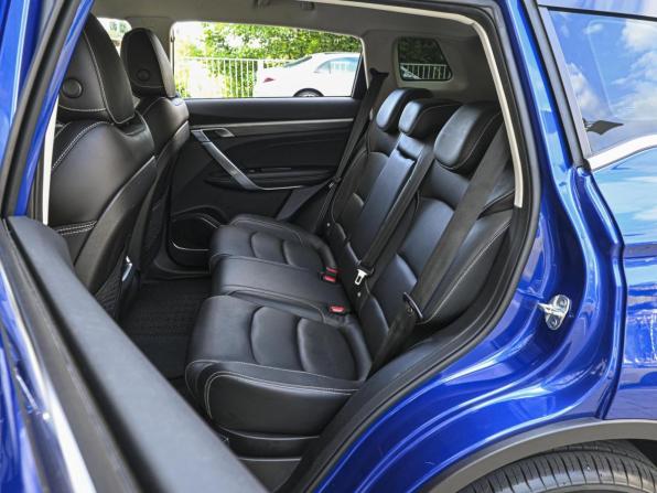 Geely Atlas Pro с пробегом 2022 года, цена 1 877 800 рублей, 84094 км, внедорожник, Автокод Объявления