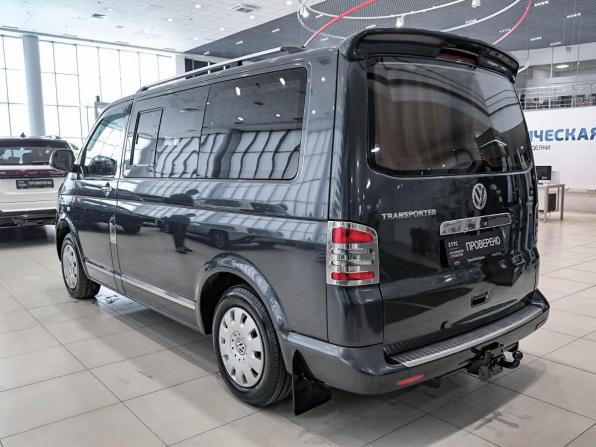 Volkswagen Transporter T5 Рестайлинг с пробегом 2010 года, цена 1 250 000 рублей, 302746 км, минивэн, Автокод Объявления