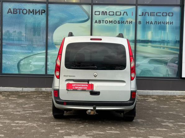 Renault Kangoo II с пробегом 2012 года, цена 600 000 рублей, 197972 км, компактвэн, Автокод Объявления