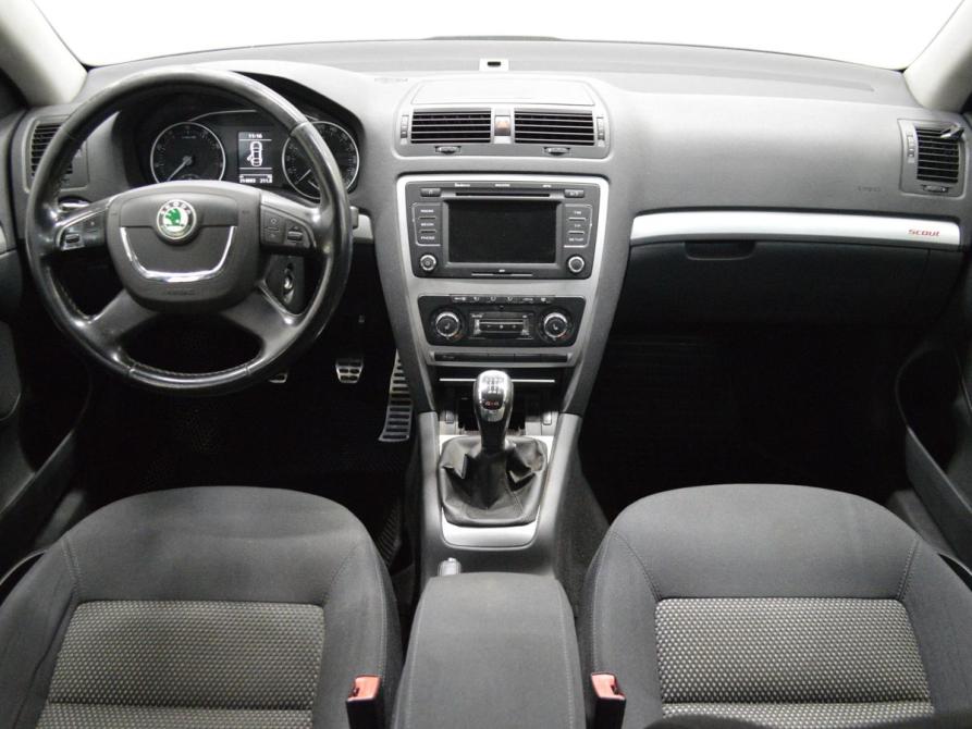 Skoda Octavia II (A5) Рестайлинг Санкт-Петербург  - изображение 14