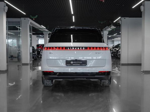 Lynk &amp; Co 900 с пробегом 2026 года, цена 8 500 000 рублей, 42 км, внедорожник, Автокод Объявления