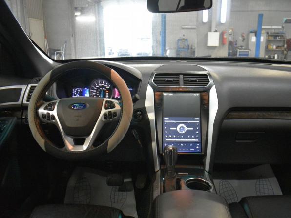 Ford Explorer V с пробегом 2012 года, цена 1 389 000 рублей, 272173 км, внедорожник, Автокод Объявления