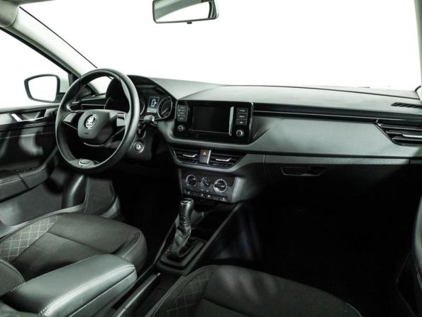Skoda Rapid II с пробегом 2021 года, цена 1 790 700 рублей, 35229 км, лифтбек, Автокод Объявления
