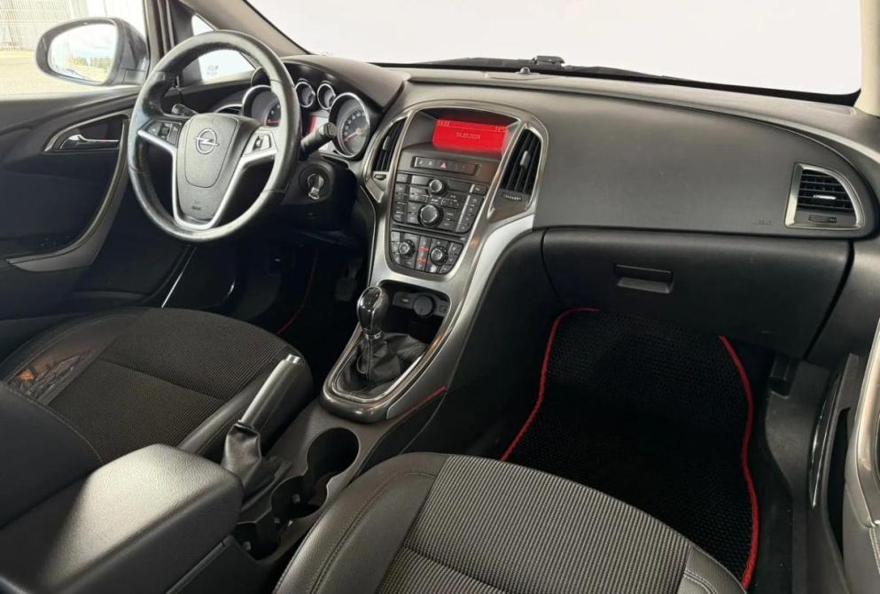 Opel Astra J Киров  - изображение 11