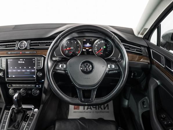 Volkswagen Passat B8 с пробегом 2015 года, цена 1 800 000 рублей, 50939 км, седан, Автокод Объявления