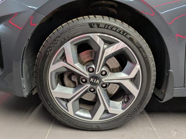 Kia Ceed III с пробегом 2020 года, цена 2 190 000 рублей, 30100 км, хэтчбек, Автокод Объявления