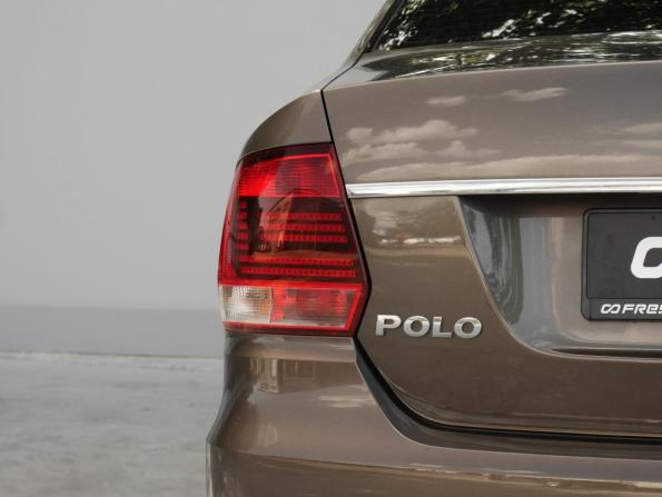 Volkswagen Polo V Рестайлинг с пробегом 2015 года, цена 1 229 000 рублей, 77236 км, седан, Автокод Объявления