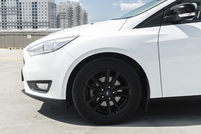 Ford Focus III Рестайлинг с пробегом 2017 года, цена 1 365 000 рублей, 93527 км, хэтчбек, Автокод Объявления