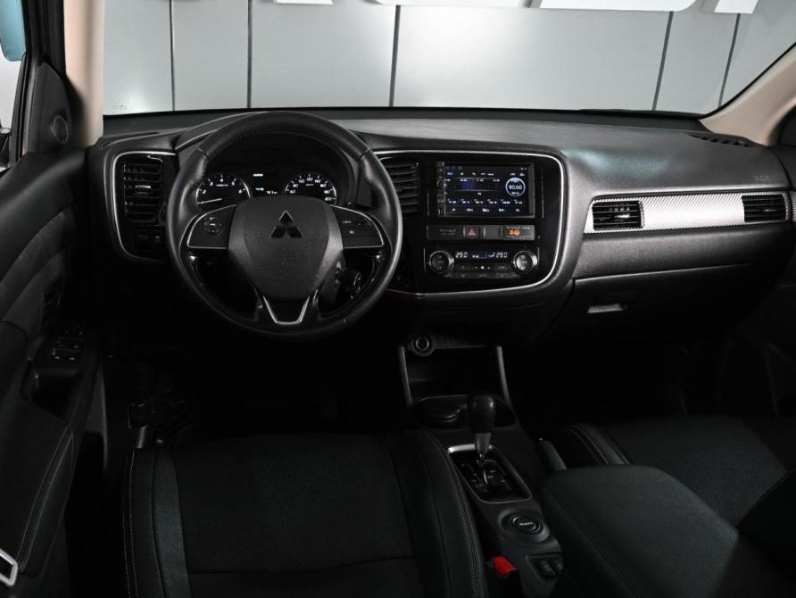 Mitsubishi Outlander III Рестайлинг 2 Ростов-на-Дону  - изображение 6