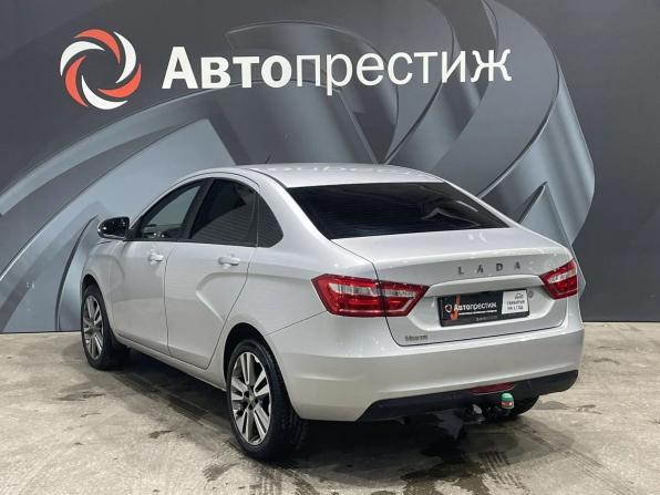 Lada (ВАЗ) Vesta I с пробегом 2017 года, цена 745 000 рублей, 140544 км, седан, Автокод Объявления