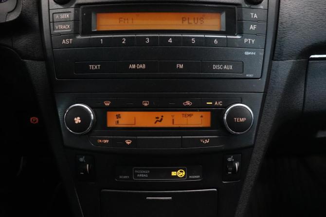 Toyota Avensis III с пробегом 2009 года, цена 588 000 рублей, 426817 км, седан, Автокод Объявления