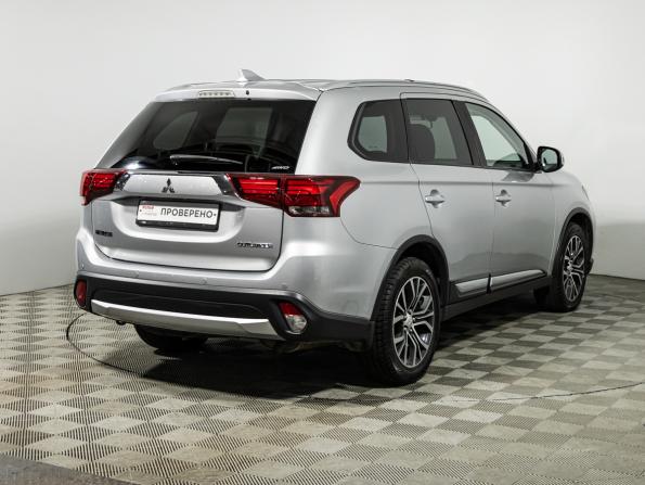 Mitsubishi Outlander III Рестайлинг 2 с пробегом 2017 года, цена 1 639 700 рублей, 183457 км, внедорожник, Автокод Объявления