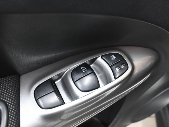Nissan Juke I с пробегом 2012 года, цена 1 099 900 рублей, 152000 км, внедорожник, Автокод Объявления