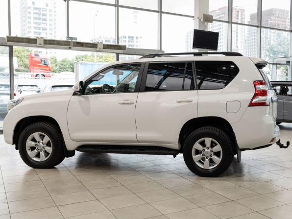 Toyota Land Cruiser Prado 150 Series Рестайлинг 1 с пробегом 2015 года, цена 2 960 000 рублей, 175839 км, внедорожник, Автокод Объявления
