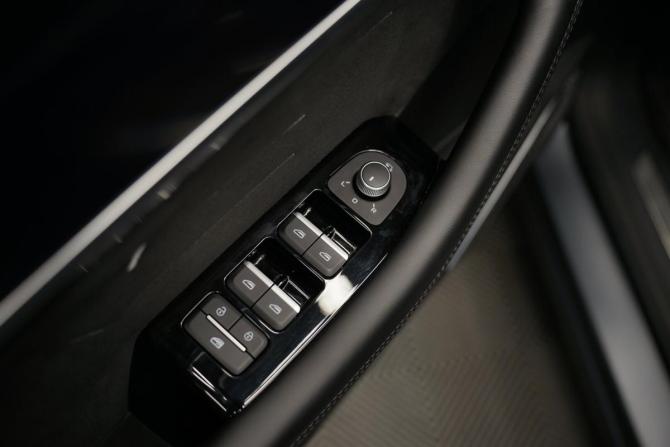 Geely Monjaro I Рестайлинг (China Market) с пробегом 2024 года, цена 3 499 000 рублей, 32000 км, внедорожник, Автокод Объявления