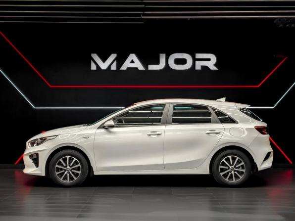 Kia Ceed III с пробегом 2018 года, цена 1 850 000 рублей, 34524 км, хэтчбек, Автокод Объявления