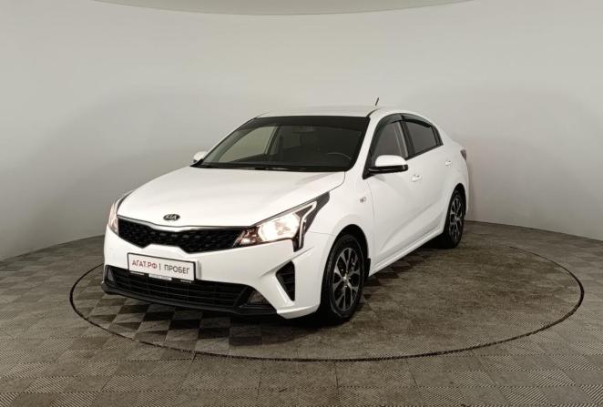 Kia Rio IV Рестайлинг с пробегом 2021 года, цена 1 715 000 рублей, 49687 км, седан, Автокод Объявления