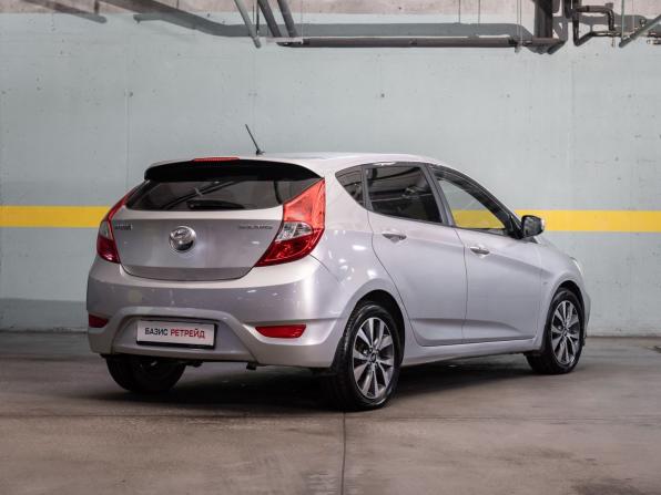 Hyundai Solaris I с пробегом 2013 года, цена 850 000 рублей, 189108 км, хэтчбек, Автокод Объявления