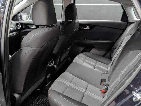 Kia Cerato IV Рестайлинг с пробегом 2022 года, цена 2 450 000 рублей, 32893 км, седан, Автокод Объявления