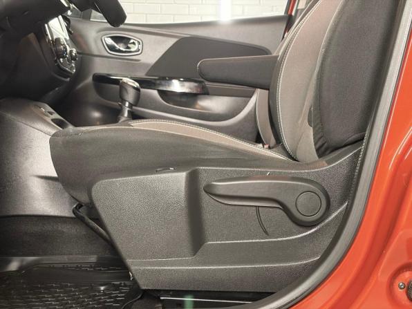 Renault Kaptur I с пробегом 2018 года, цена 1 850 000 рублей, 30079 км, внедорожник, Автокод Объявления