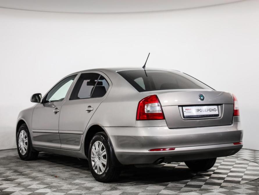 Skoda Octavia II (A5) Рестайлинг Санкт-Петербург  - изображение 8