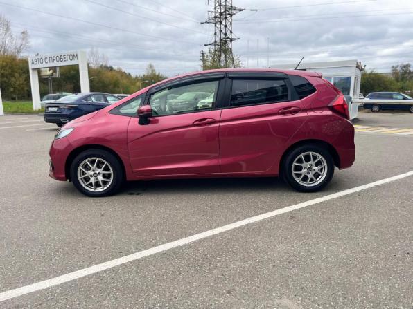 Honda Fit III Рестайлинг с пробегом 2019 года, цена 1 350 000 рублей, 30667 км, хэтчбек, Автокод Объявления