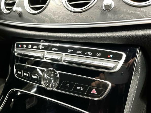 Mercedes-Benz E-Класс V (W213 S213 C238) с пробегом 2017 года, цена 3 179 900 рублей, 128000 км, седан, Автокод Объявления