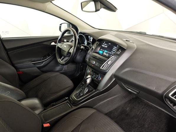 Ford Focus III Рестайлинг с пробегом 2017 года, цена 947 000 рублей, 180075 км, седан, Автокод Объявления