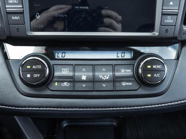 Toyota RAV4 IV (XA40) Рестайлинг с пробегом 2019 года, цена 3 464 000 рублей, 41295 км, внедорожник, Автокод Объявления