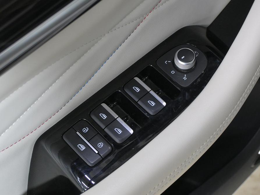 Geely Monjaro I Москва  - изображение 15