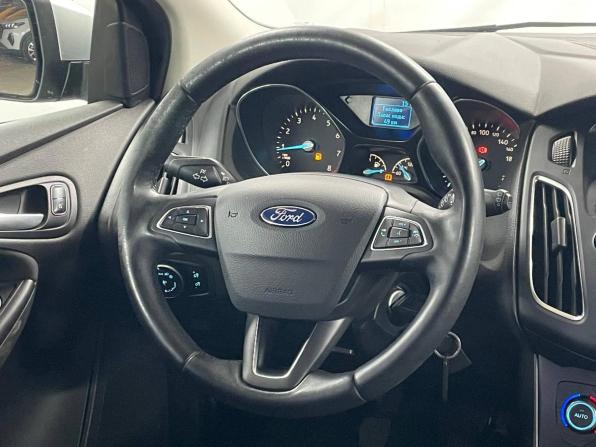 Ford Focus III Рестайлинг с пробегом 2016 года, цена 899 000 рублей, 182000 км, хэтчбек, Автокод Объявления