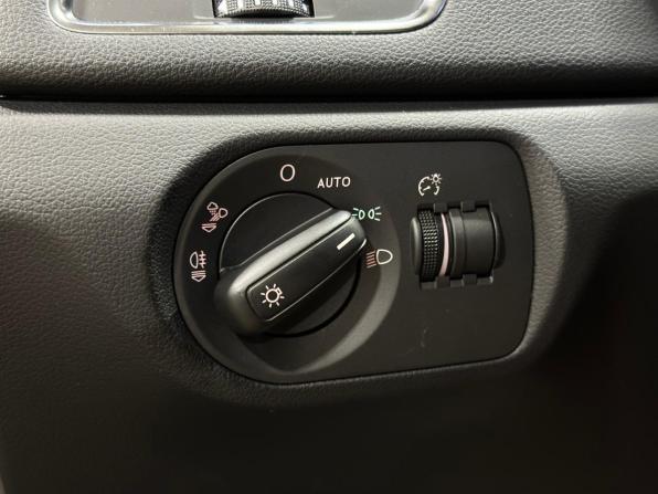 Audi Q3 I (8U) Рестайлинг с пробегом 2015 года, цена 2 390 000 рублей, 90180 км, внедорожник, Автокод Объявления