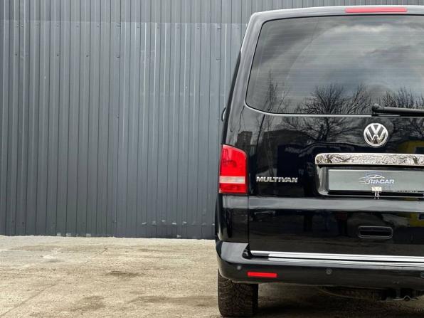 Volkswagen Multivan T5 Рестайлинг с пробегом 2011 года, цена 1 999 000 рублей, 293500 км, минивэн, Автокод Объявления