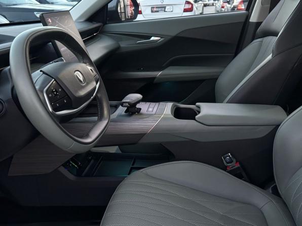Changan Lamore с пробегом 2023 года, цена 2 150 000 рублей, 21251 км, седан, Автокод Объявления