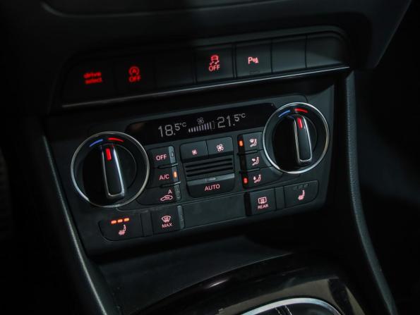 Audi Q3 I (8U) Рестайлинг с пробегом 2018 года, цена 2 599 000 рублей, 89829 км, внедорожник, Автокод Объявления