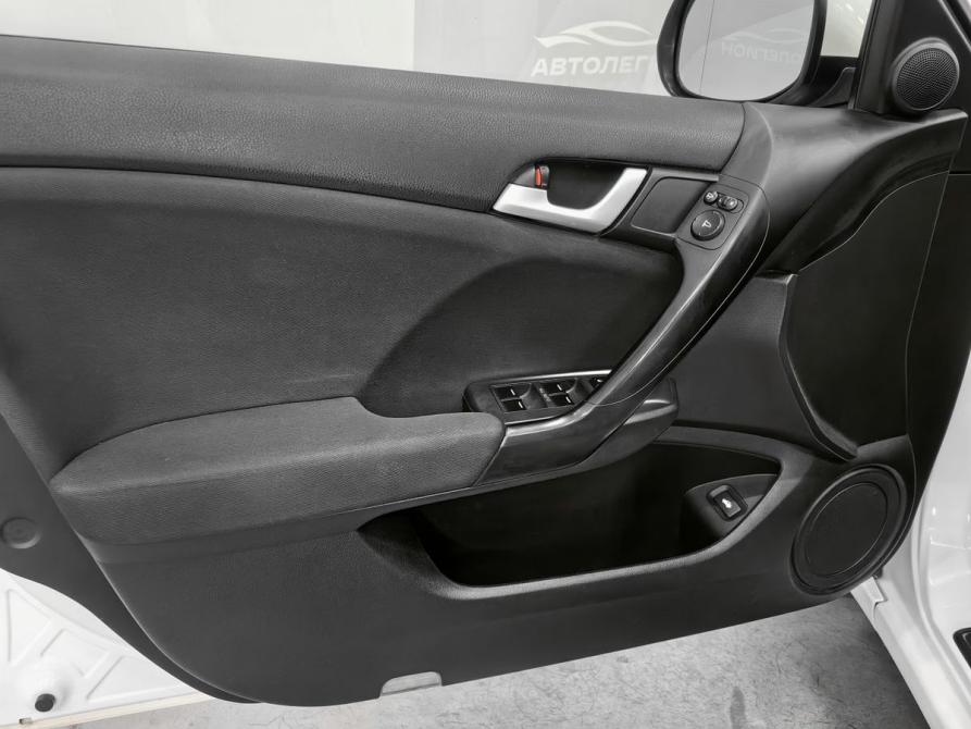 Honda Accord VIII Рестайлинг Новосибирск  - изображение 16