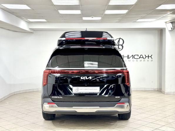 Kia Carnival IV Рестайлинг с пробегом 2024 года, цена 7 300 000 рублей, 31055 км, минивэн, Автокод Объявления