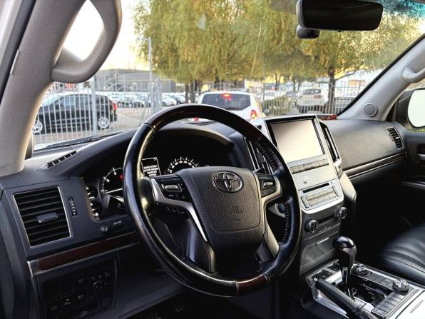 Toyota Land Cruiser 200 Series Рестайлинг 2 с пробегом 2016 года, цена 5 890 000 рублей, 171444 км, внедорожник, Автокод Объявления