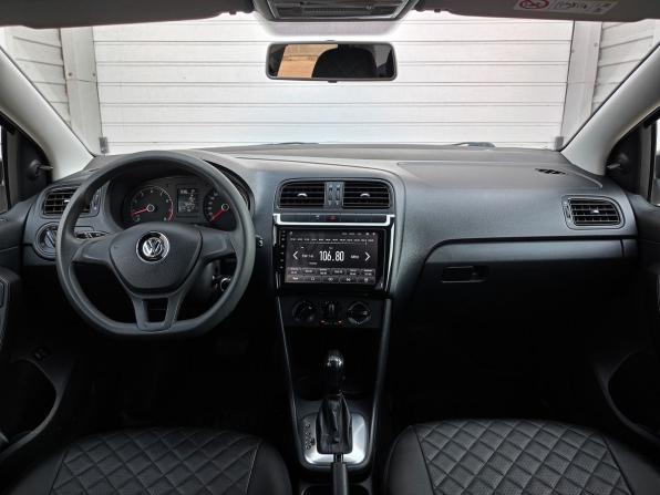 Volkswagen Polo V Рестайлинг с пробегом 2019 года, цена 1 350 500 рублей, 77600 км, седан, Автокод Объявления