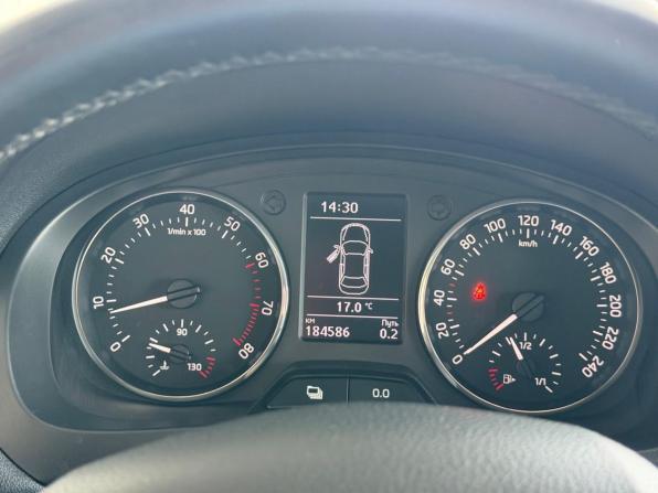 Skoda Rapid I с пробегом 2014 года, цена 899 000 рублей, 184585 км, лифтбек, Автокод Объявления