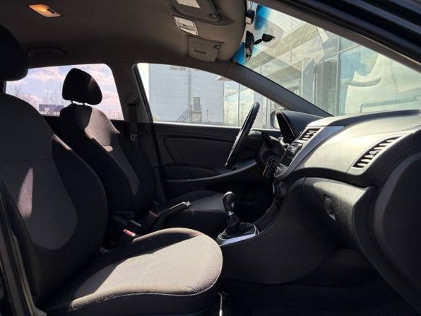 Hyundai Solaris I с пробегом 2012 года, цена 515 000 рублей, 199922 км, хэтчбек, Автокод Объявления