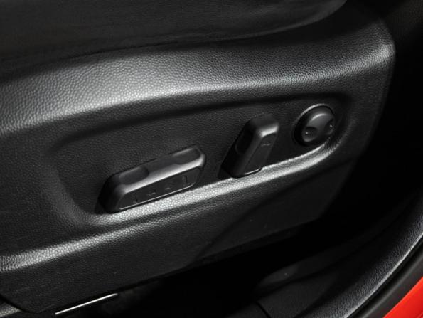 Kia Soul II Рестайлинг с пробегом 2018 года, цена 1 799 700 рублей, 72500 км, хэтчбек, Автокод Объявления
