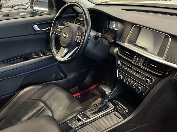 Kia Optima IV Рестайлинг с пробегом 2019 года, цена 1 810 000 рублей, 123000 км, седан, Автокод Объявления