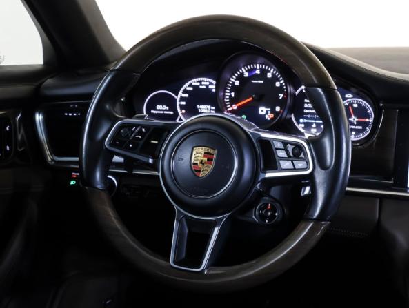 Porsche Panamera II с пробегом 2017 года, цена 5 990 000 рублей, 149273 км, лифтбек, Автокод Объявления