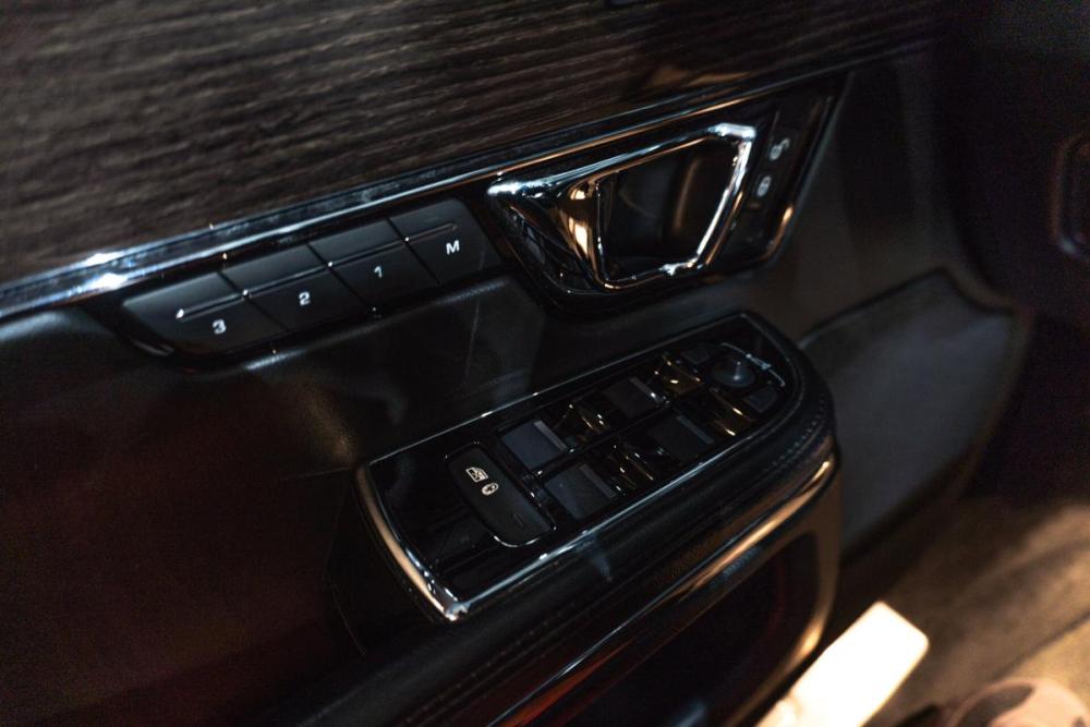 Jaguar XJ IV (X351) Рестайлинг Санкт-Петербург  - изображение 18